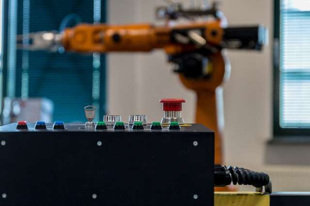 Przemysł robotyki przejdzie ze stałej automatyki na systemy mobilne.